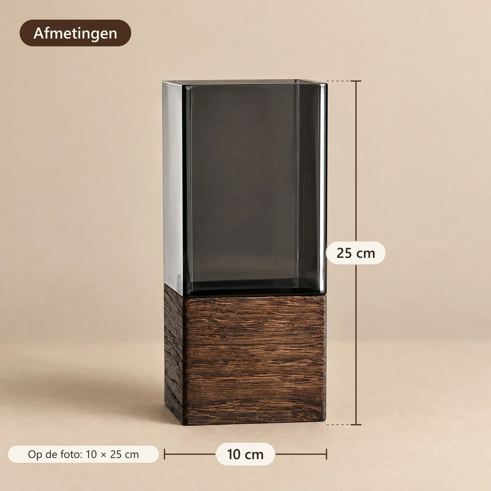 Afmetingen van de vaas: 10 × 25 cm