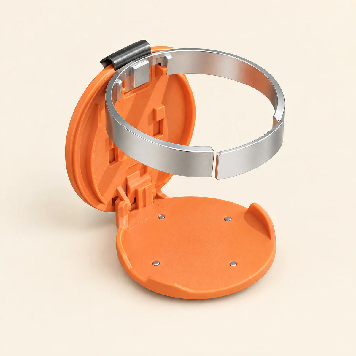 Opvouwbare bekerhouder voor de auto in de kleur oranje, uitgeklapt met glanzende ring