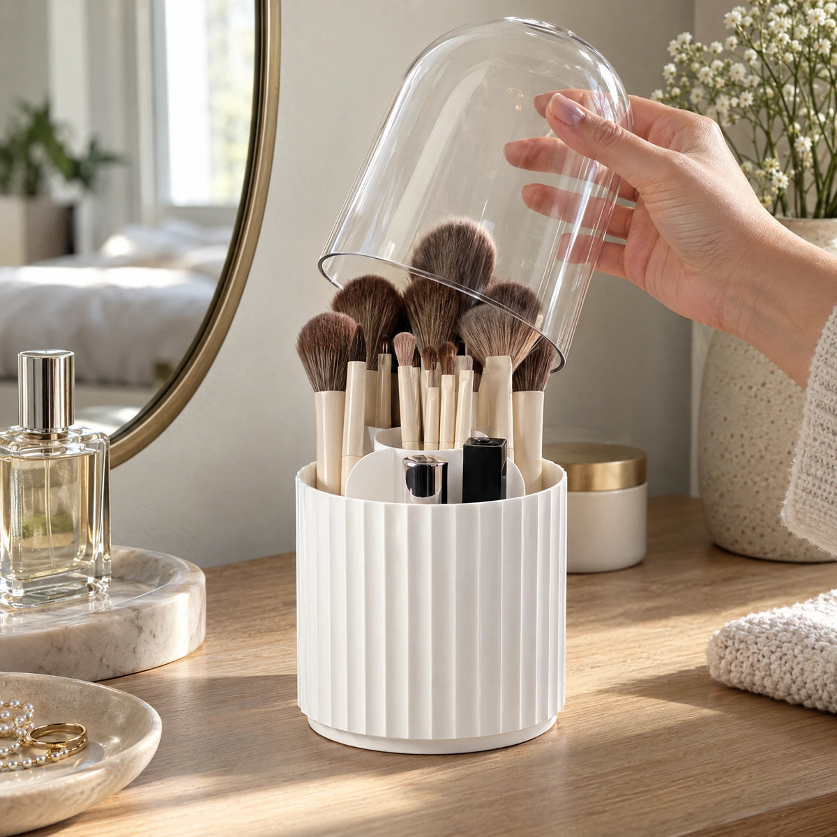 Draaibare make-up kwastenhouder met deksel