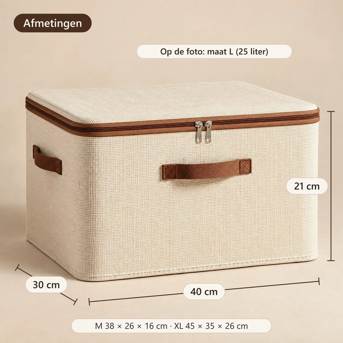 Afmetingen: M 38 × 26 × 16 cm, L 40 × 30 × 21 cm, XL 45 × 35 × 26 cm