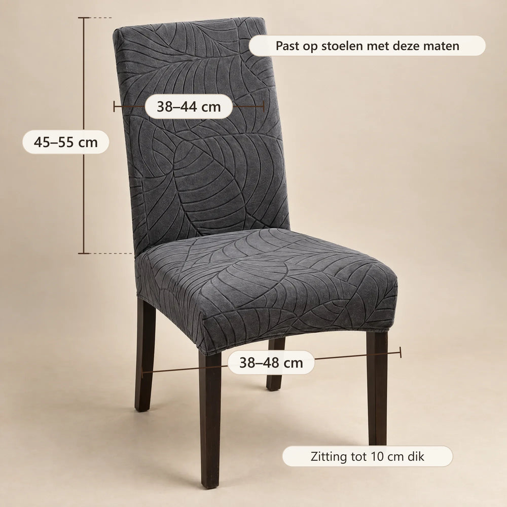 Maten: rugleuning 38–44 cm breed en 45–55 cm hoog, zitting 38–48 cm